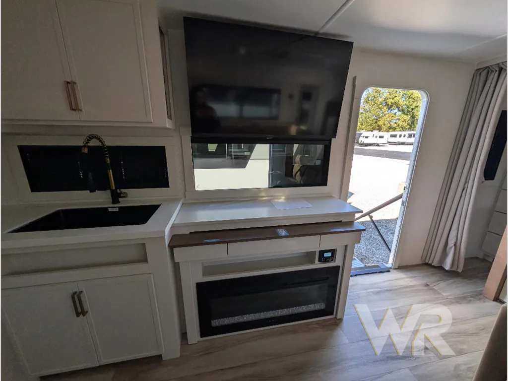 2027 Brinkley Model I 290, Photos photo 2