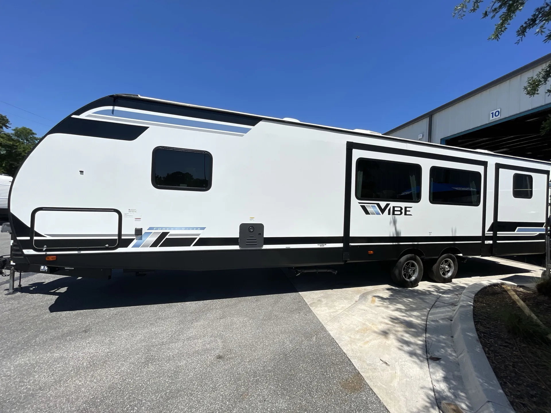 2024 Forest River Vibe 34BH — off campside