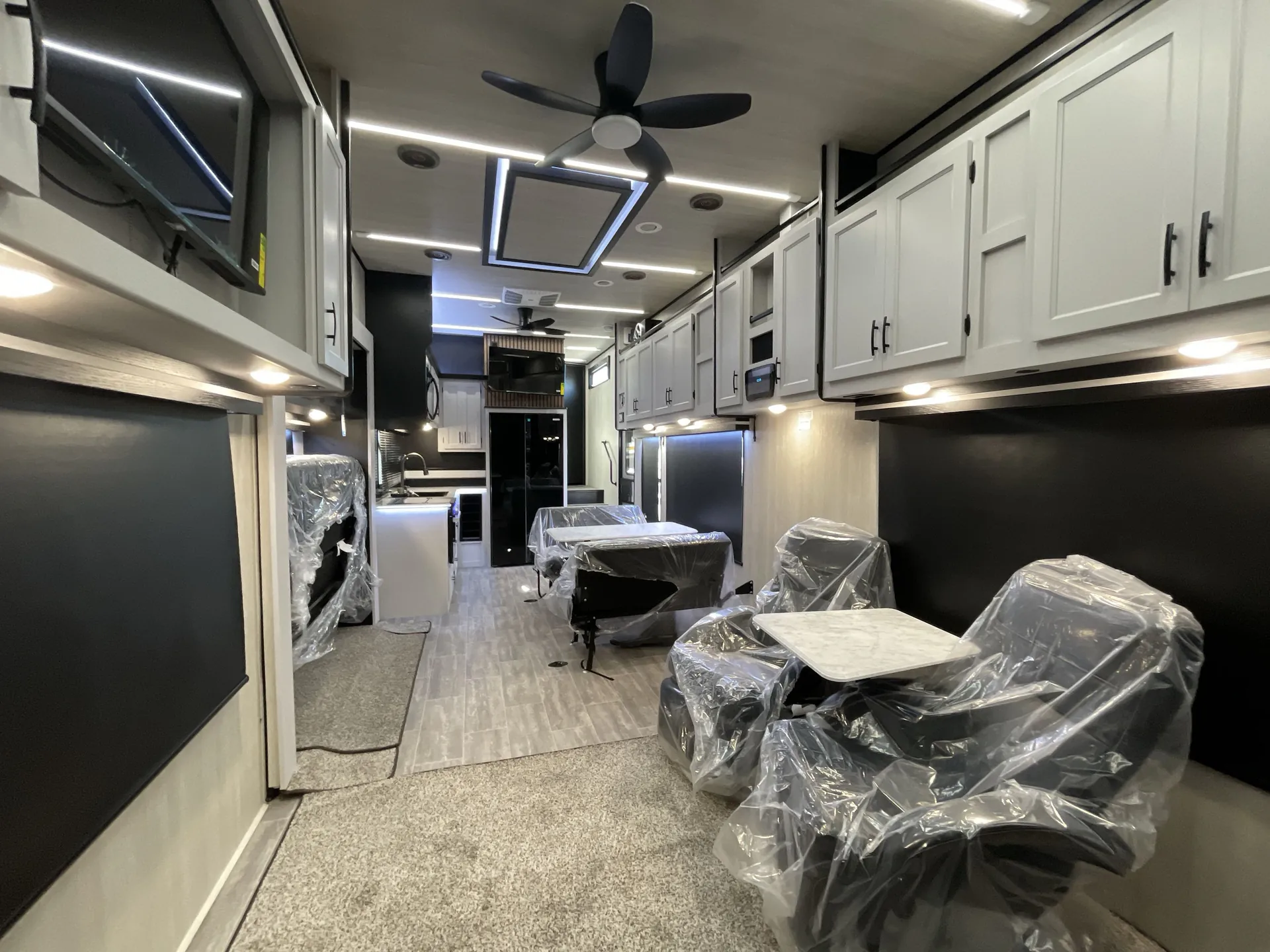 2027 Genesis Supreme Genesis 40CRXL — living area main
