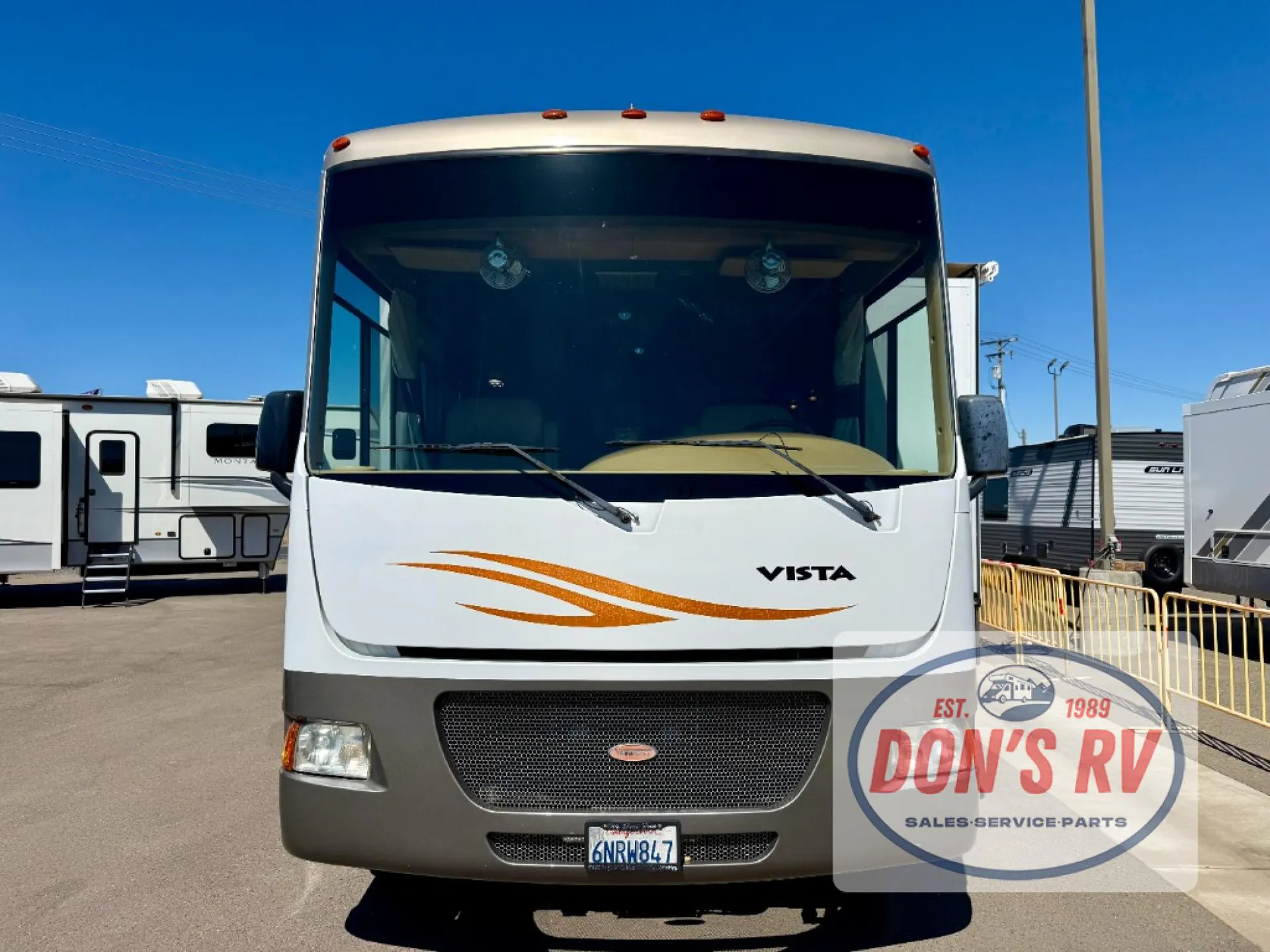 2011 Winnebago Vista 35F - Photo 4