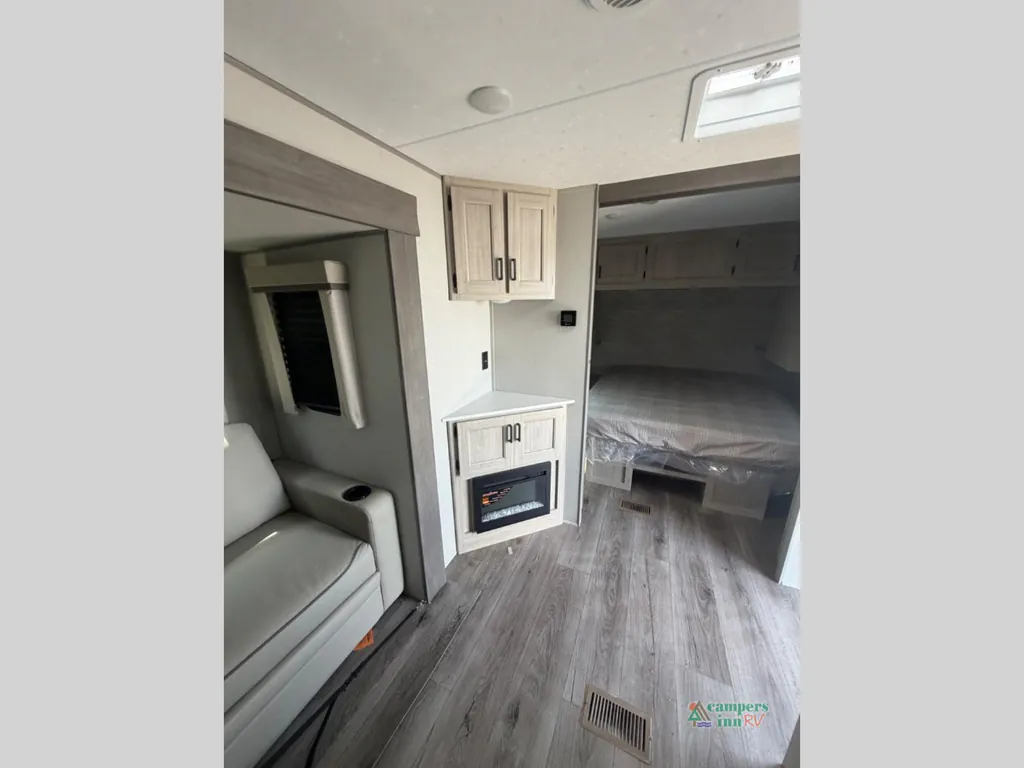 2026 Coachmen Catalina Legacy Edition 243RBS, Photos photo 8