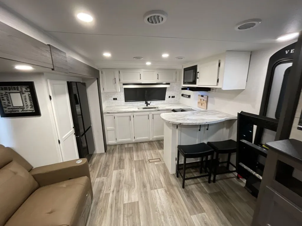 2026 Venture RV Stratus SR262VFK - Photo 2