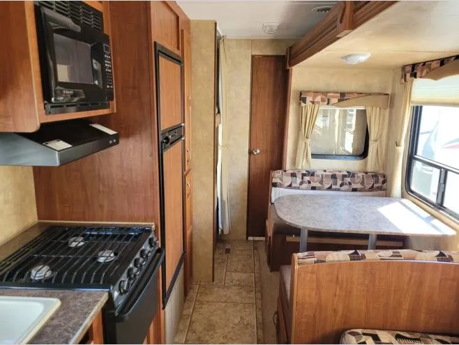 2010 Jayco Jay Flight 25BHS - Photo 3