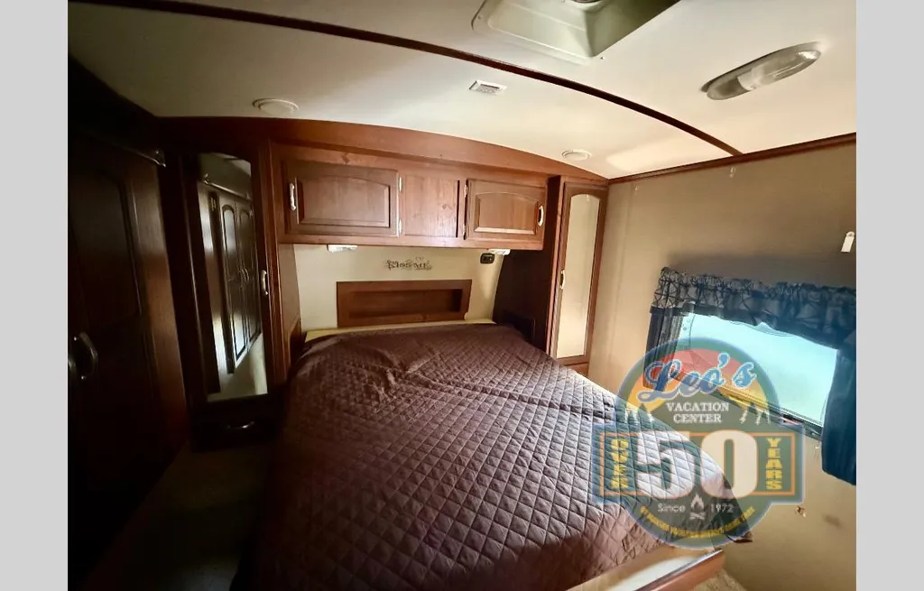 2015 Keystone Outback 298RE, Photos photo 21