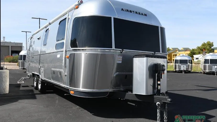 2027 Airstream Flying Cloud 27FB - Photo 2