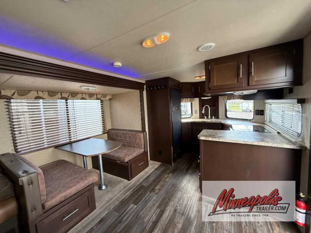 2016 Forest River Cherokee 274VFK, Photos photo 6