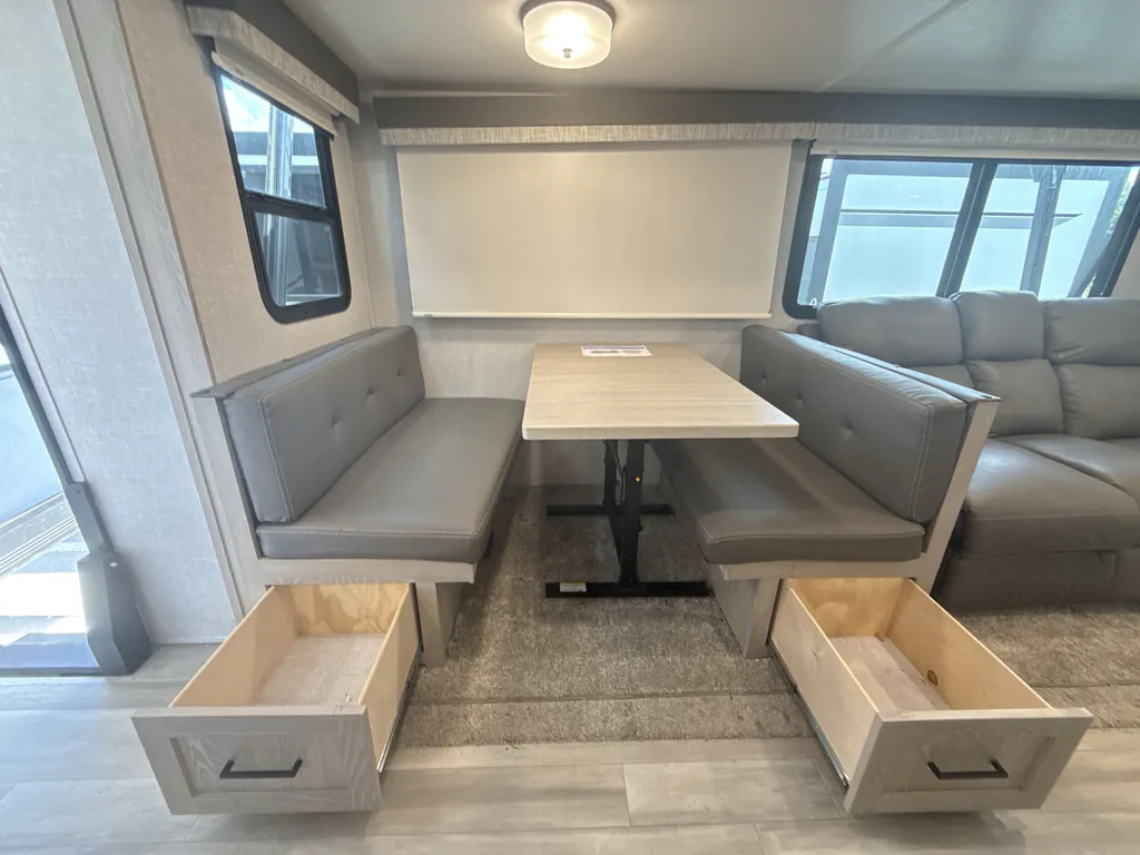 2022 Forest River Flagstaff Super Lite 29RLBS, Photos photo 15