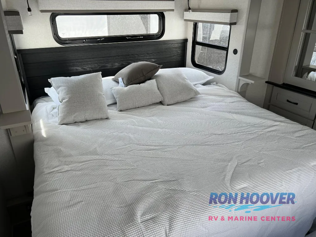 2026 Jayco North Point 395DSDB, Photos photo 35
