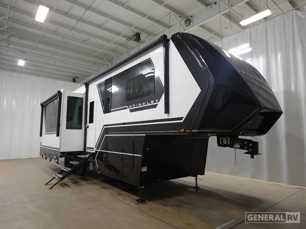 2025 Brinkley Model G 3250 - Photo 2