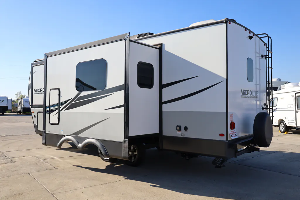 2022 Forest River Flagstaff Micro Lite 25FBLS, Photos photo 7