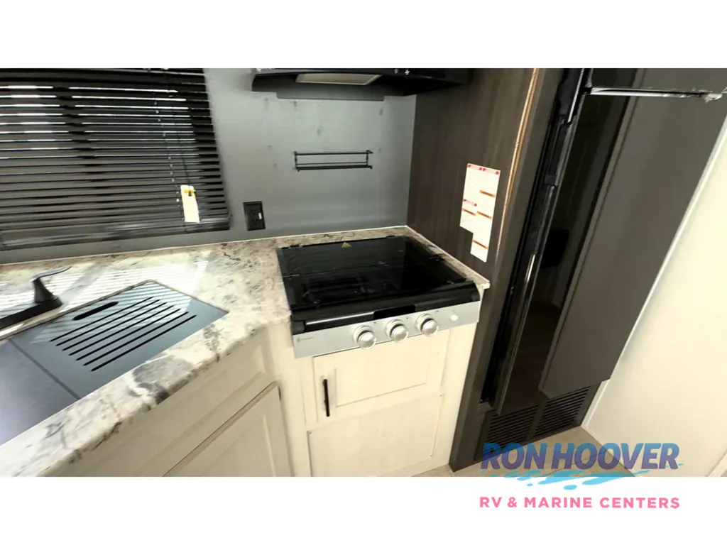 2027 Shasta I-5 532BEDS, Photos photo 25