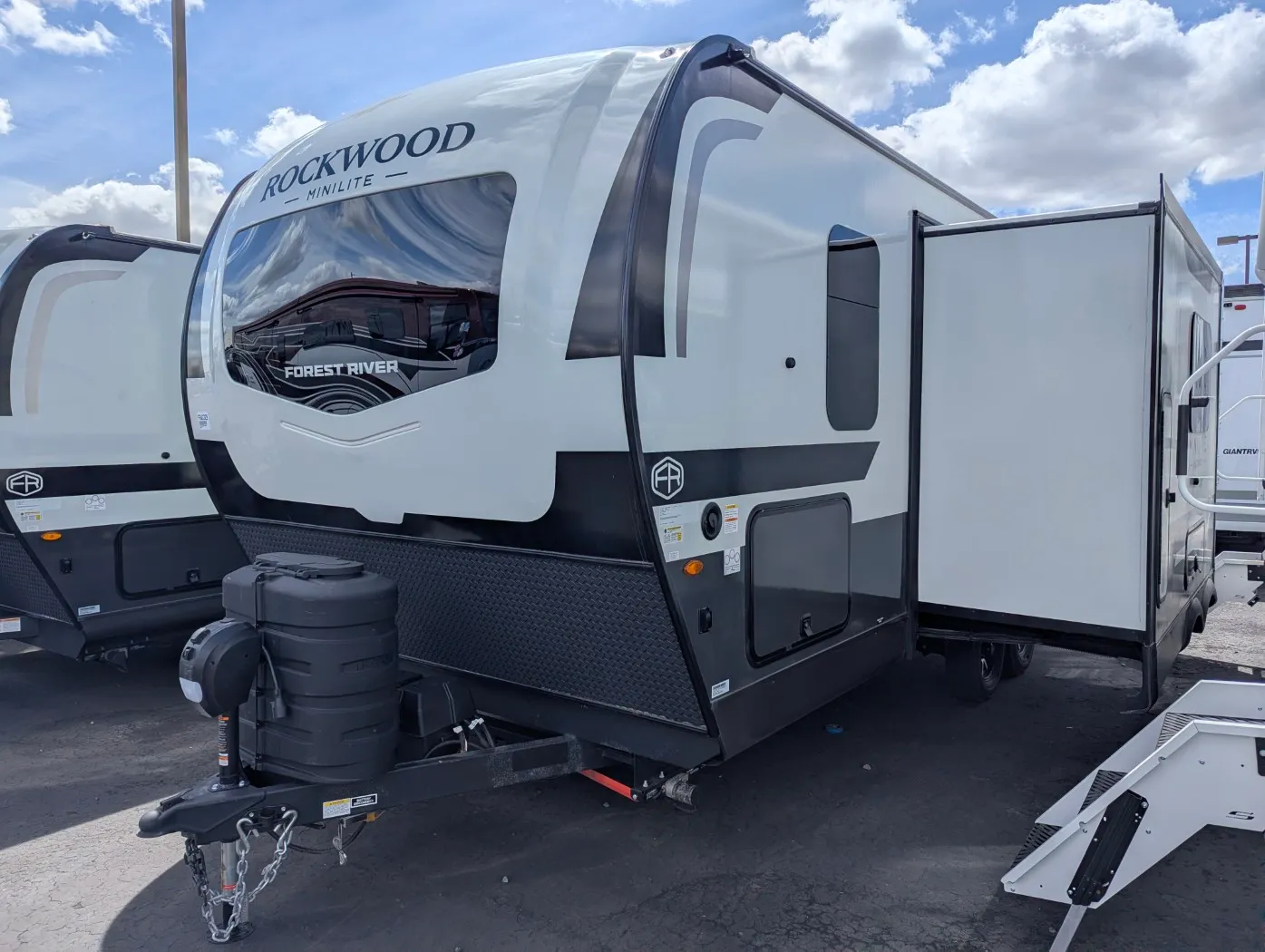 2026 Forest River Rockwood Mini Lite 2214S - Photo 4