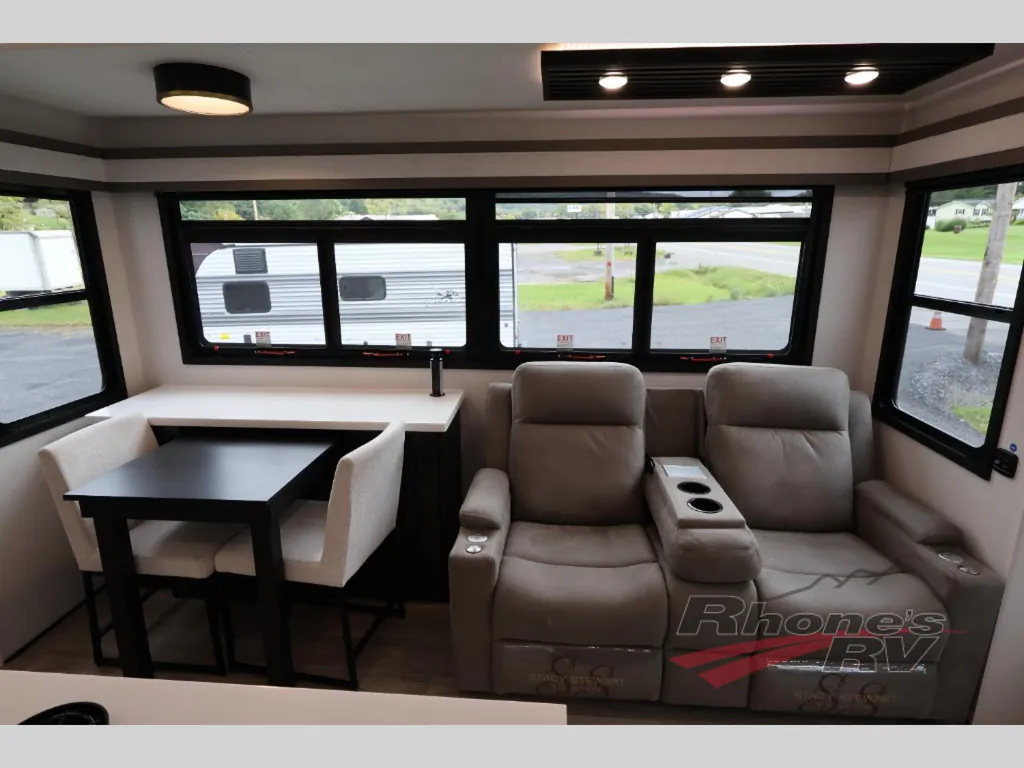 2027 Jayco Pinnacle 32RLTS, Photos photo 10