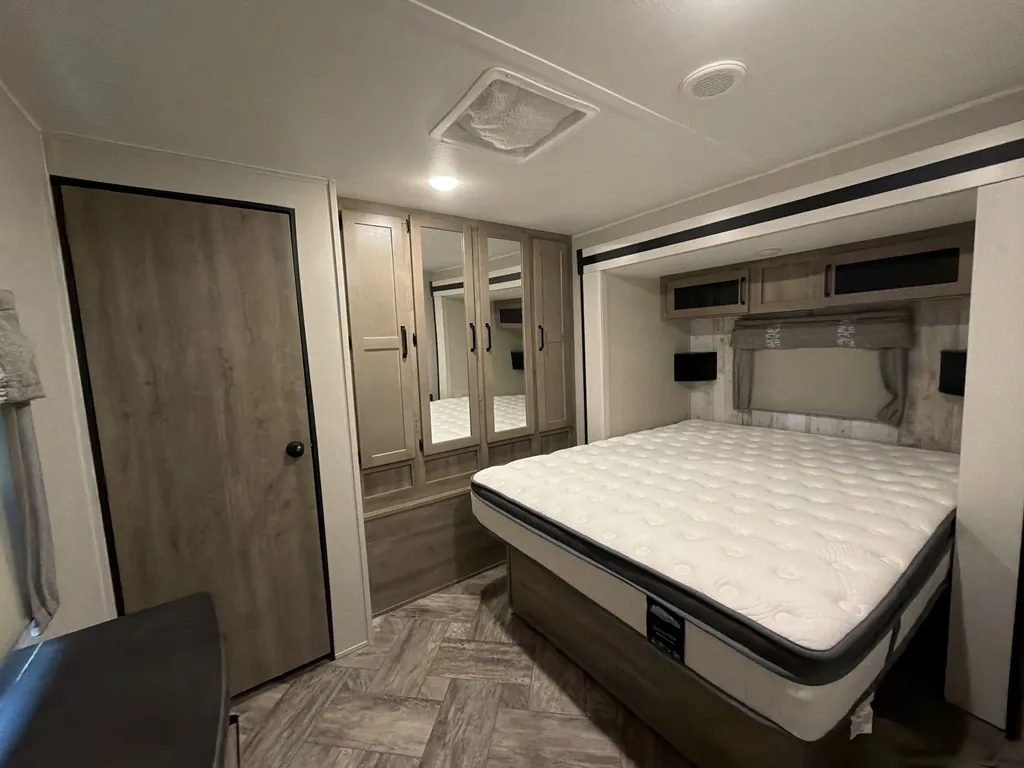 2023 Forest River Puma 32BHQS, Photos photo 12