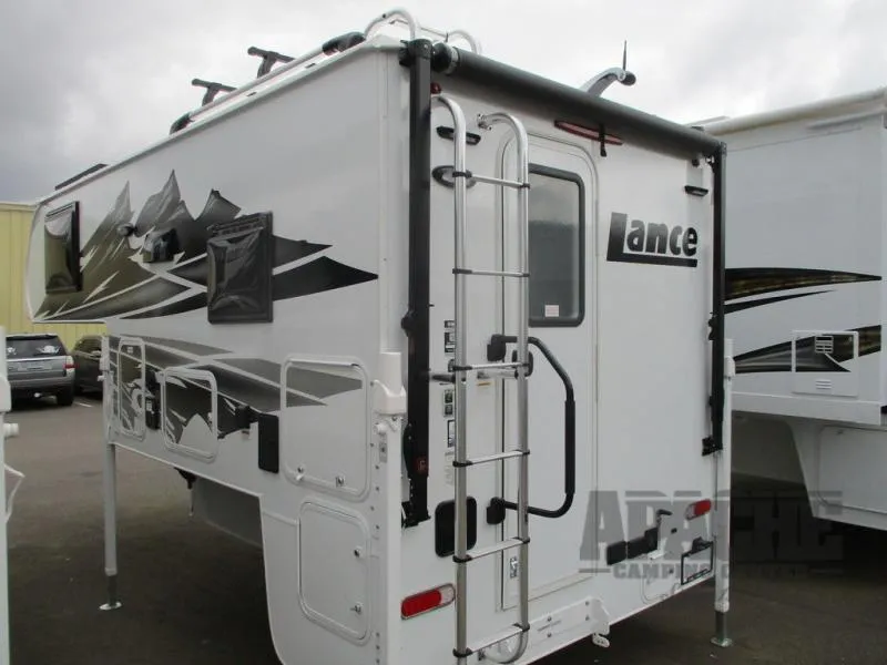 2026 Lance Lance Truck Campers New    825 - Photo 3