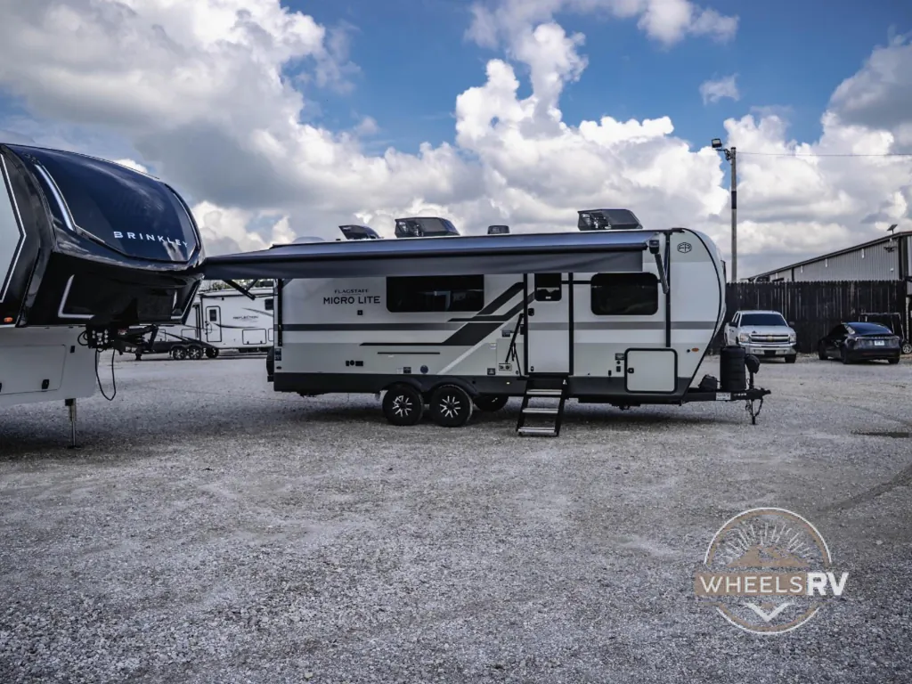 2026 Forest River Flagstaff Micro Lite 25FBD, Photos photo 7