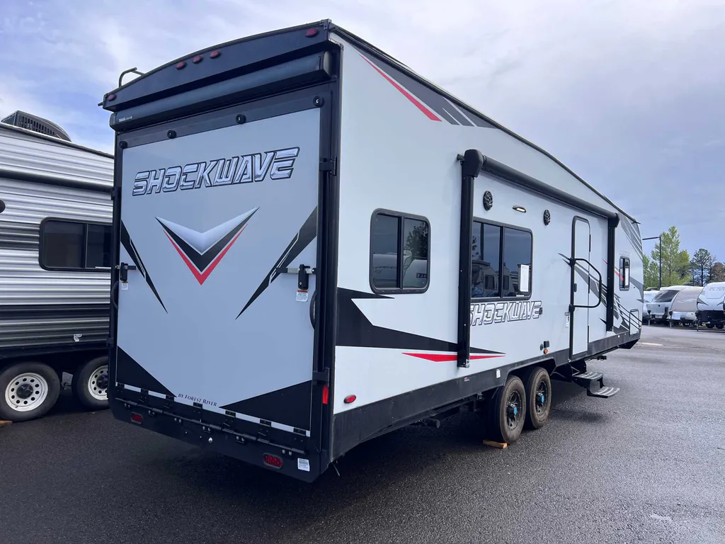 2022 Forest River Shockwave 27RQGMX, Photos photo 3