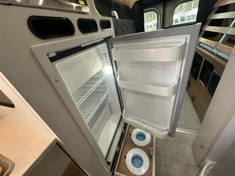 2026 Airstream Rangeline New    Pop-Top - Photo 3