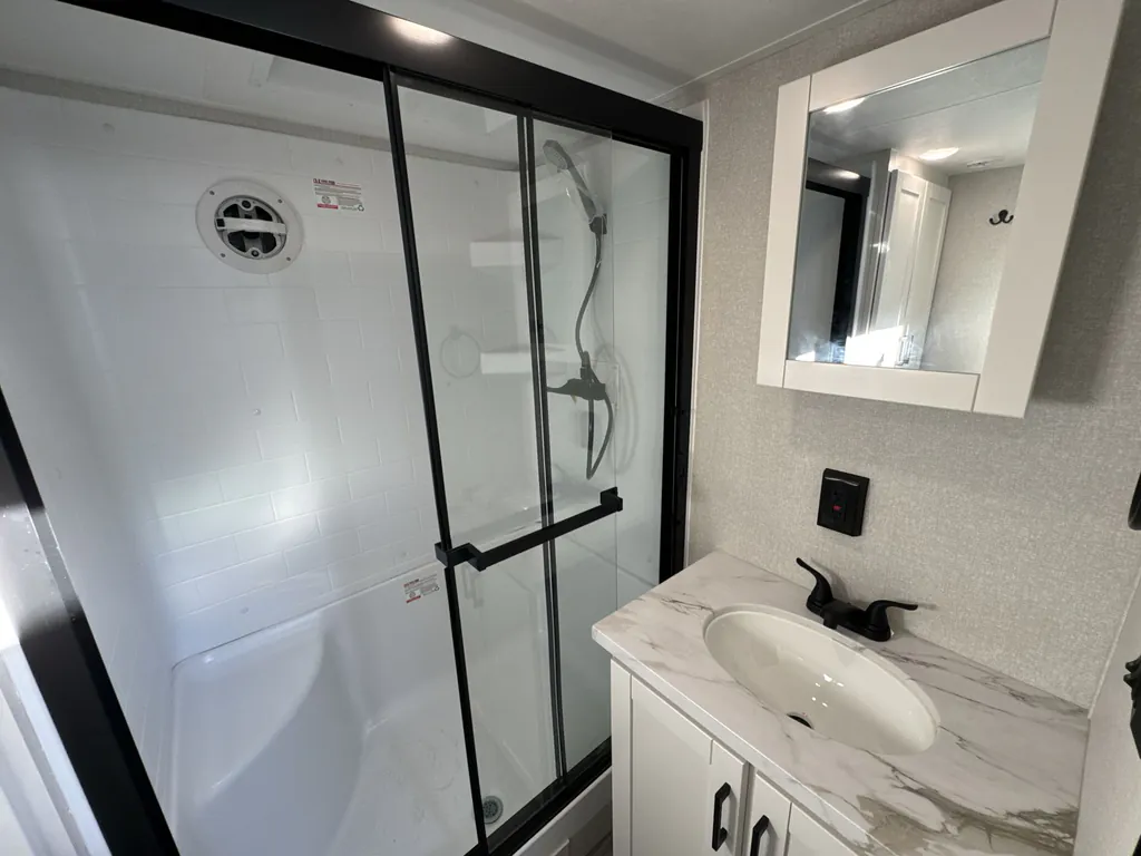 2026 Jayco Jay Flight Bungalow 404LOFT DS, Photos photo 9