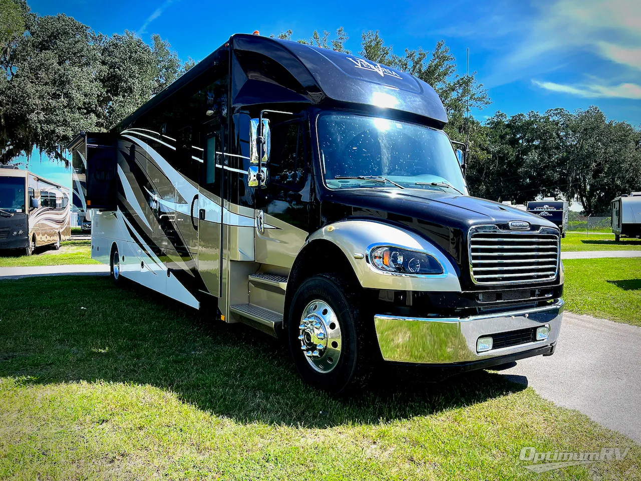 2020 Renegade RV Verona 40VRB - Photo 2