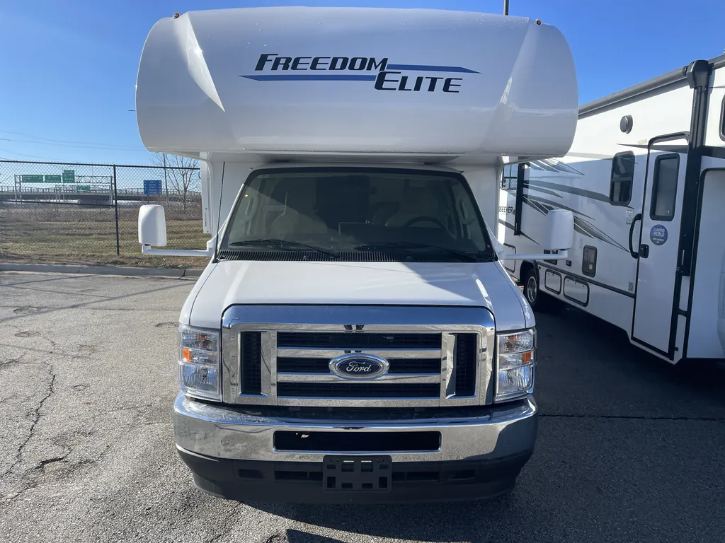 2025 Thor Motor Coach Freedom Elite 27HE, Photos photo 4