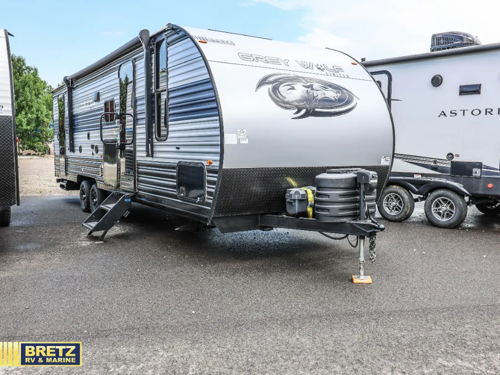 2022 Forest River Cherokee Grey Wolf 26DBH