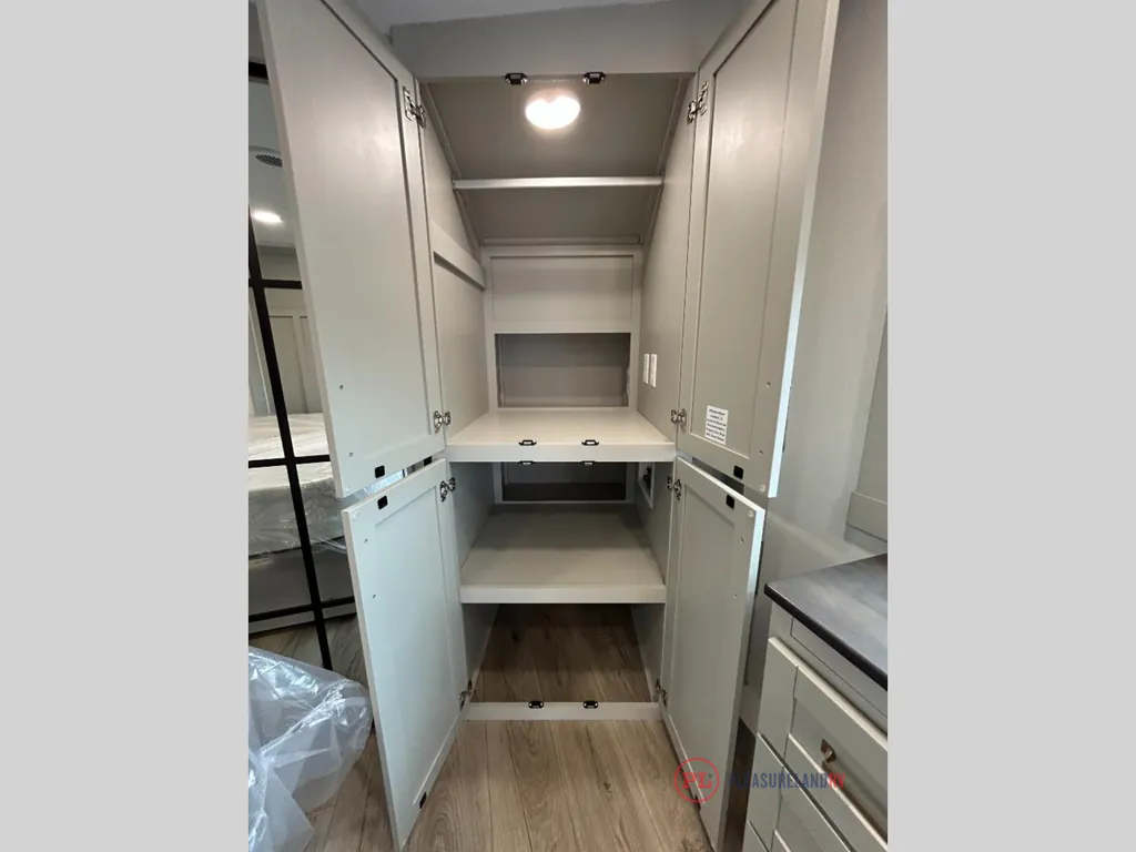 2026 Brinkley Model Z 3420, Photos photo 29