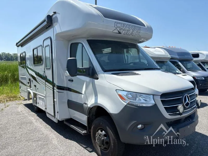 2025 Coachmen Cross Trail XLS 24FL - Photo 2