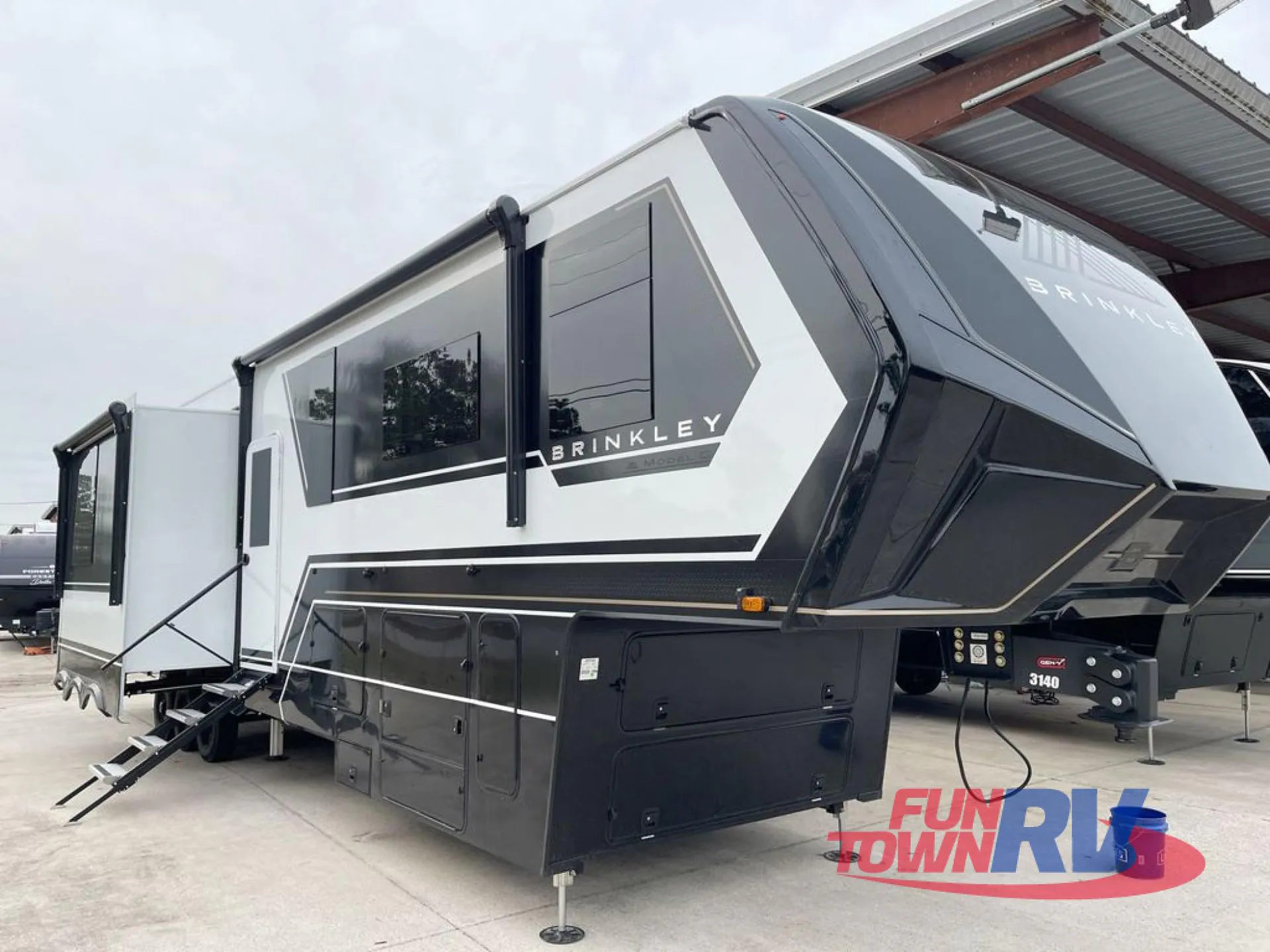 2026 Brinkley Model G 4150 - Photo 2