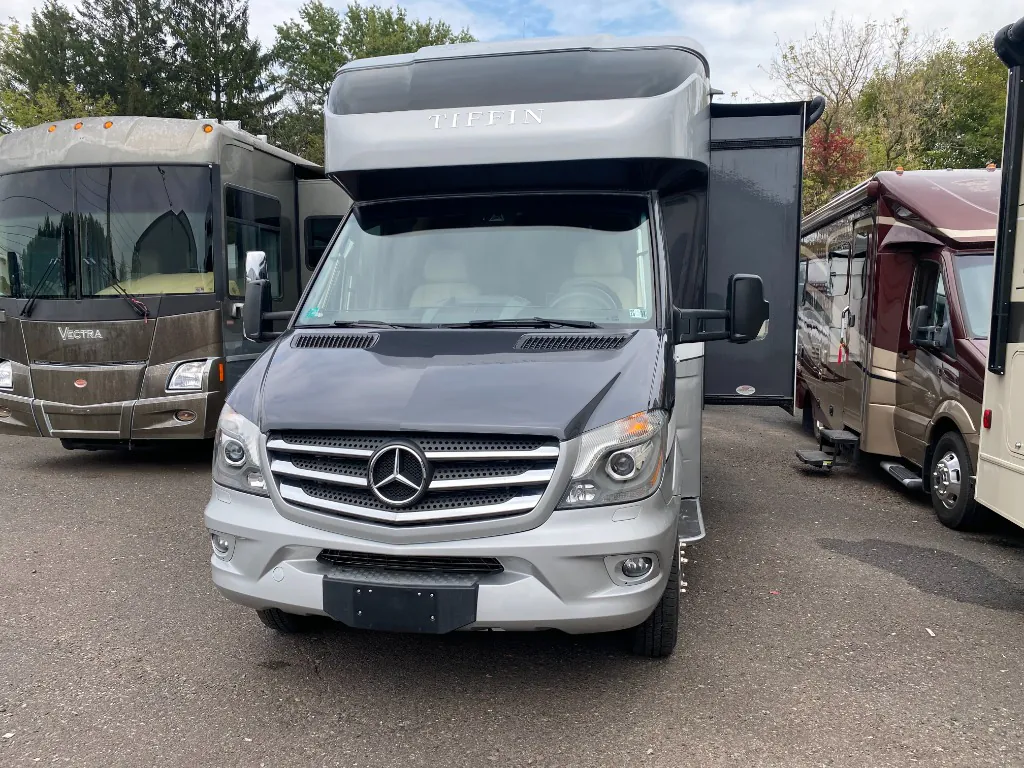 2019 Tiffin Wayfarer 24 TW