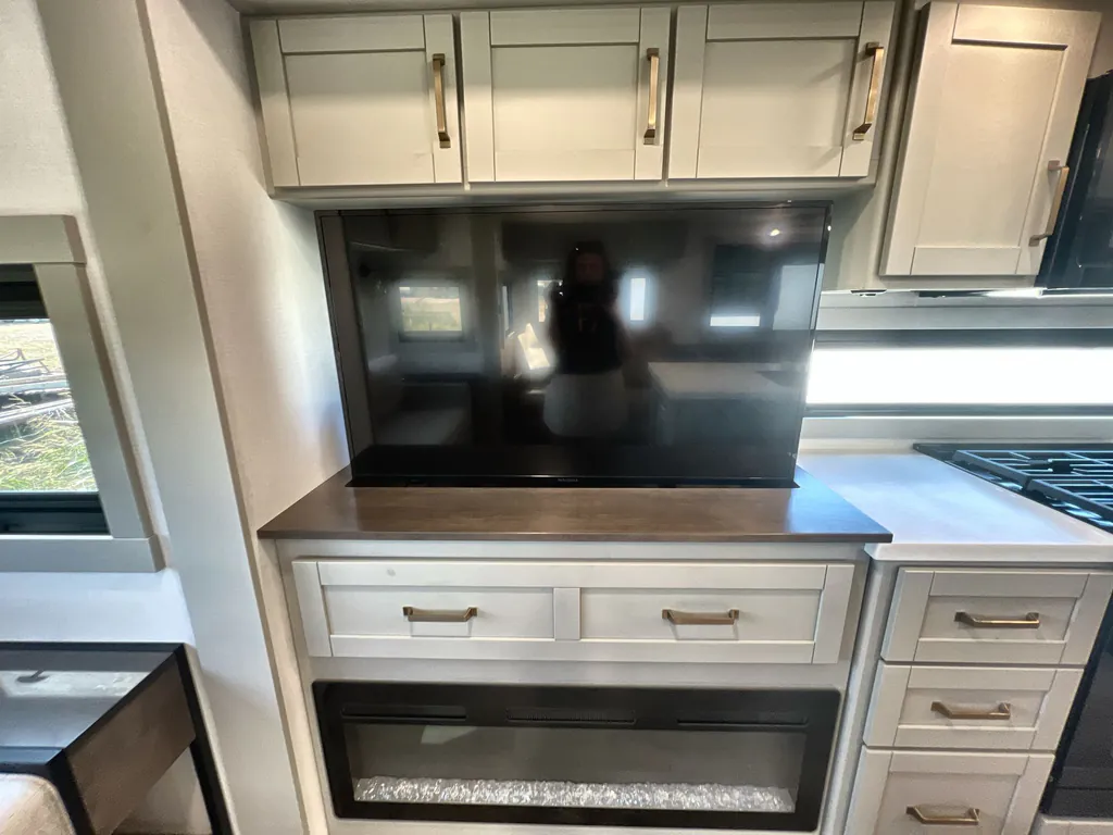 2025 Brinkley Model Z 3610, Photos photo 24