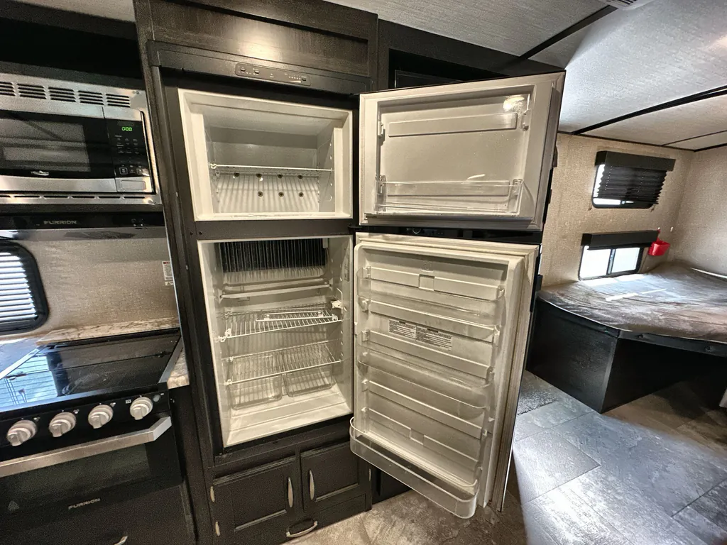 2019 Grand Design Imagine 2800BH, Photos photo 9