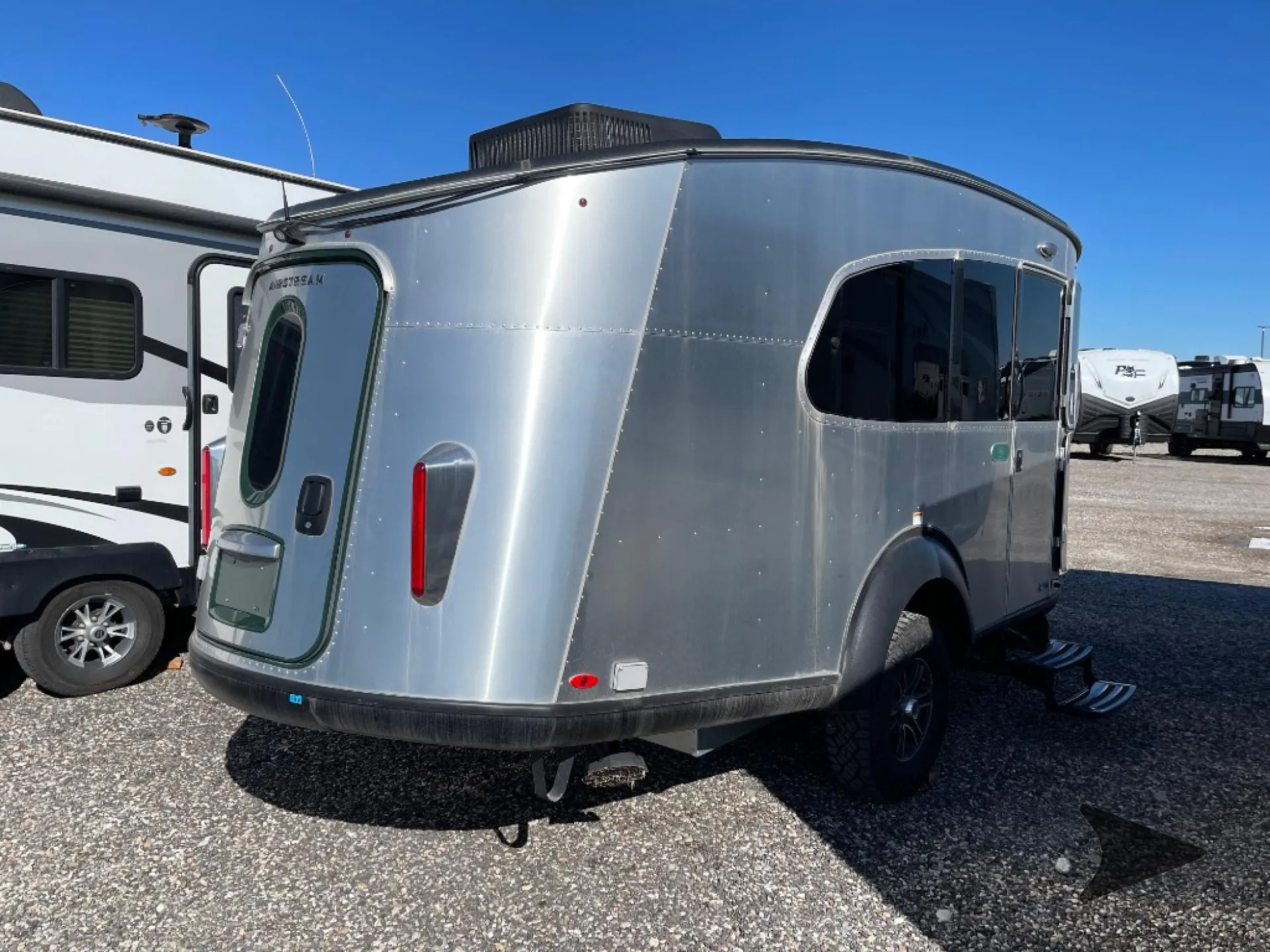 2025 Airstream REI Special Edition 20X - Photo 3