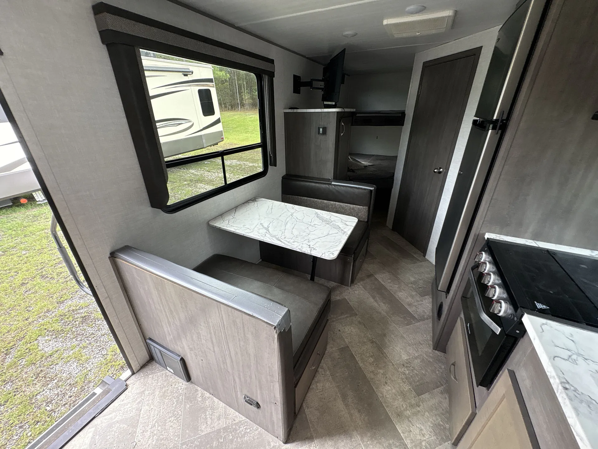 2021 East to West Alta 2100 MBH — living area main