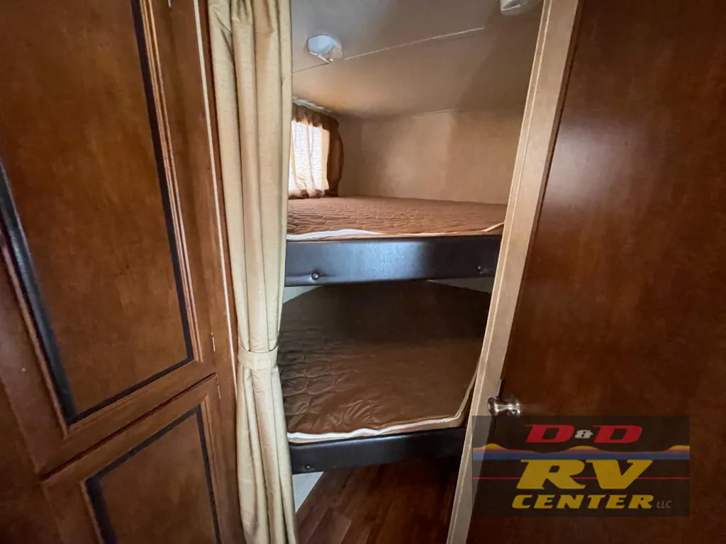 2016 Forest River Vibe 272BHS, Photos photo 47