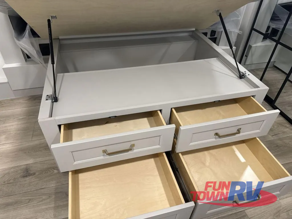 2026 Brinkley Model G 3520, Photos photo 41