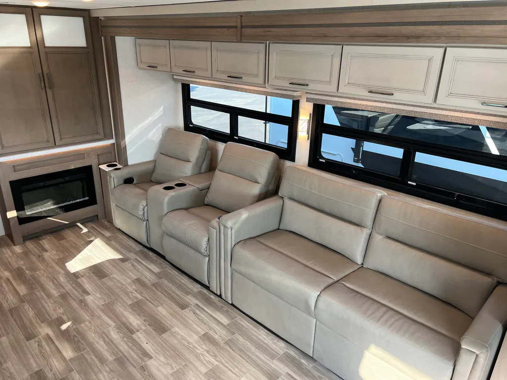 2027 Thor Motor Coach Windsport 36H, Photos photo 6