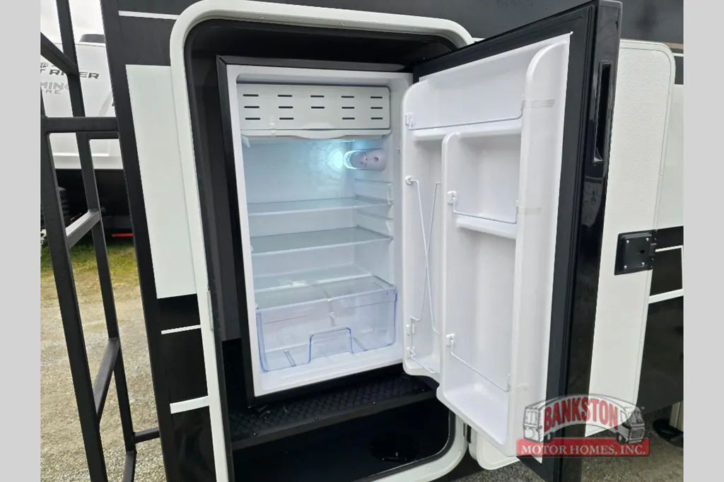 2026 Brinkley Model Z 2680, Photos photo 5