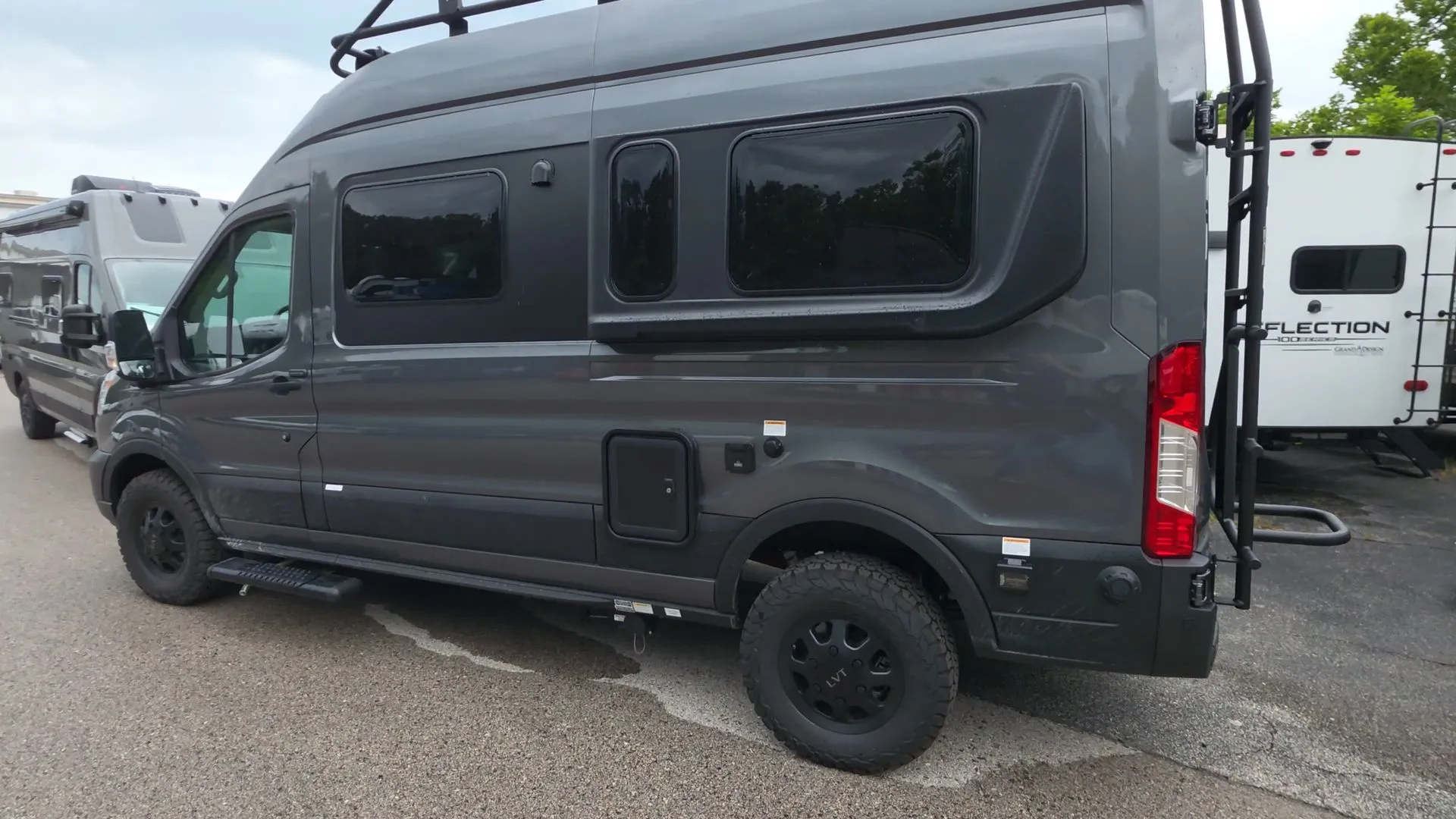 2027 Grand Design Lineage Series VT LVT2 - Photo 3