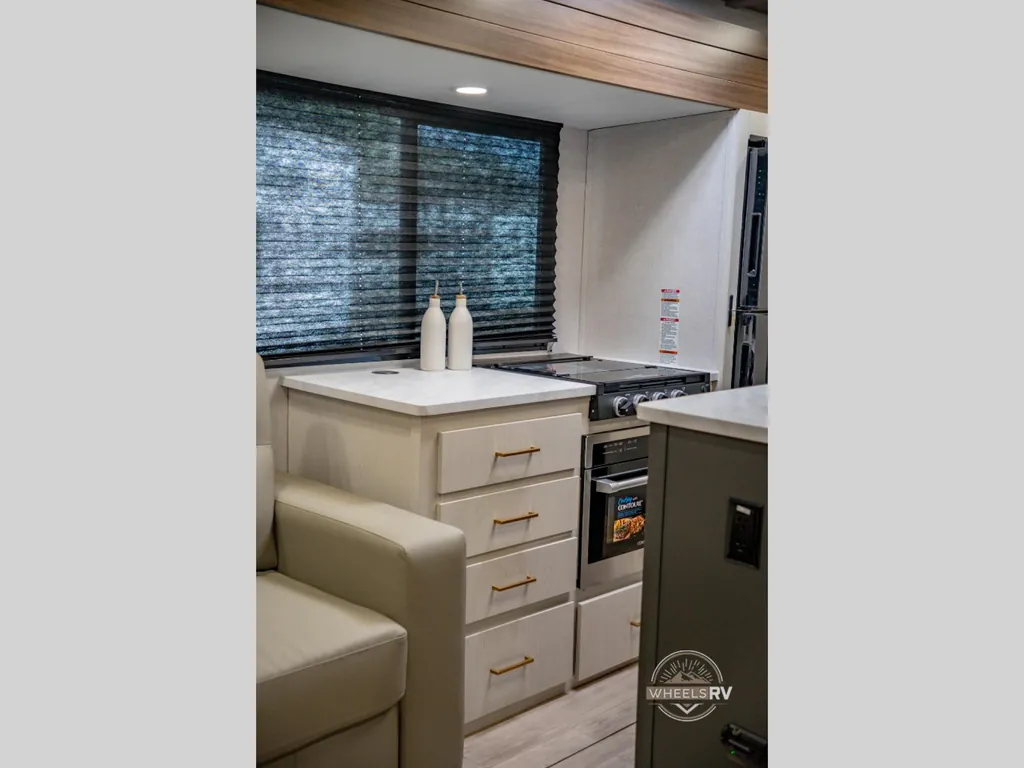 2027 Forest River Vibe 3400BH, Photos photo 15