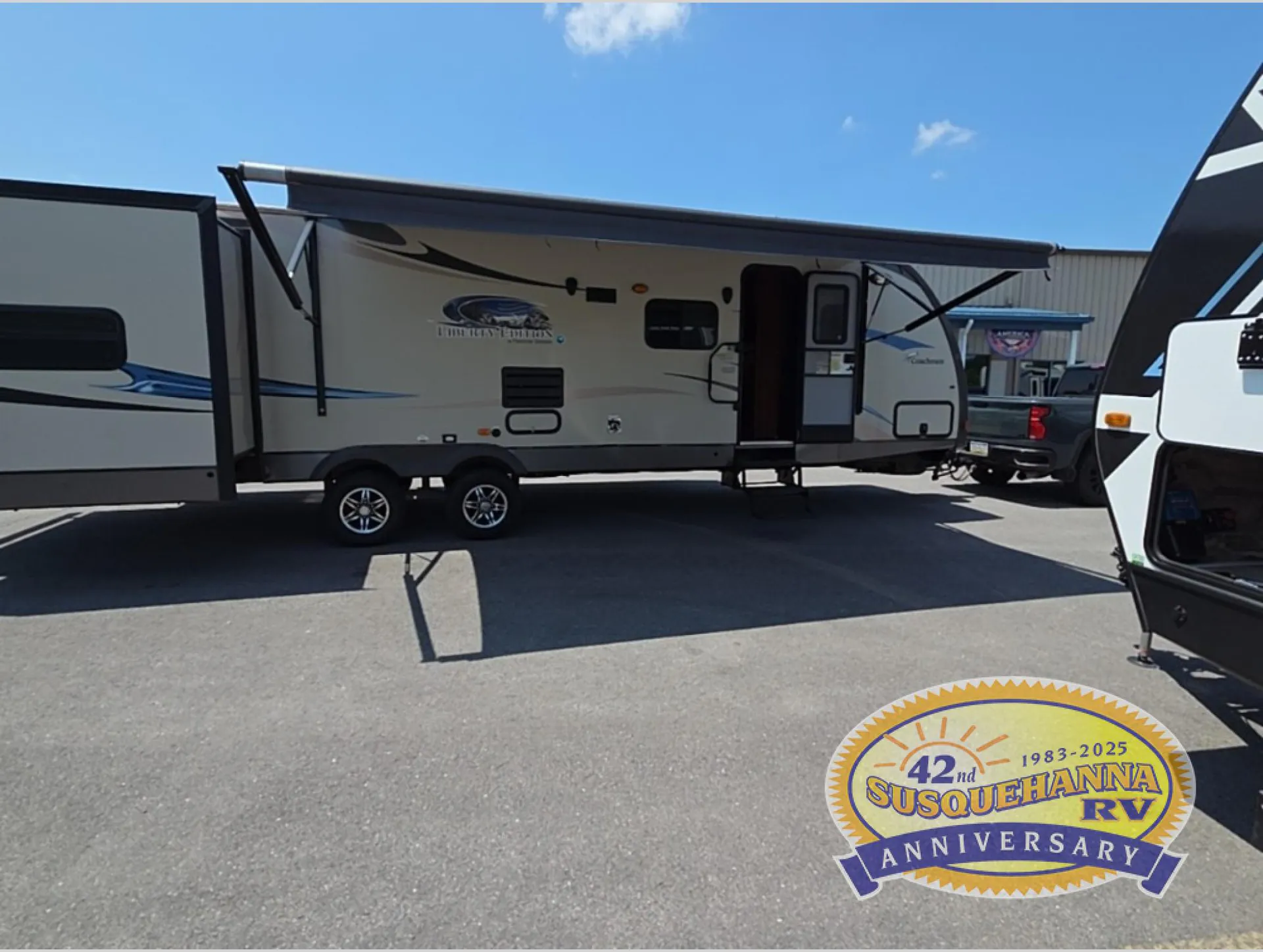 2014 Coachmen RV Freedom Express 312BHDS - Main photo
