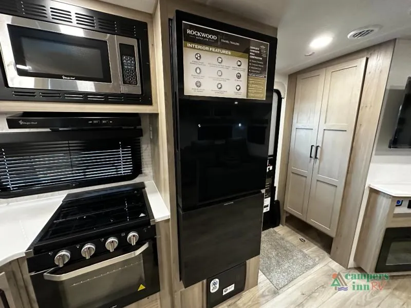 2026 Forest River Rockwood Ultra Lite 2608BS - Photo 4
