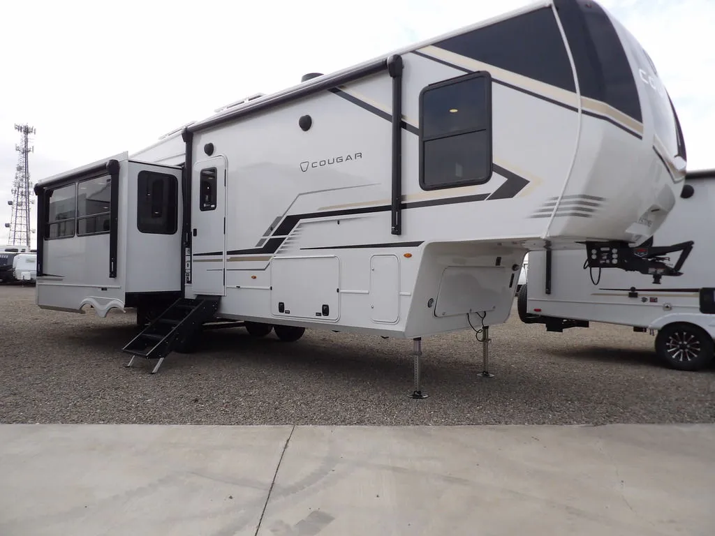 2027 Keystone Cougar 316RLS - Photo 2