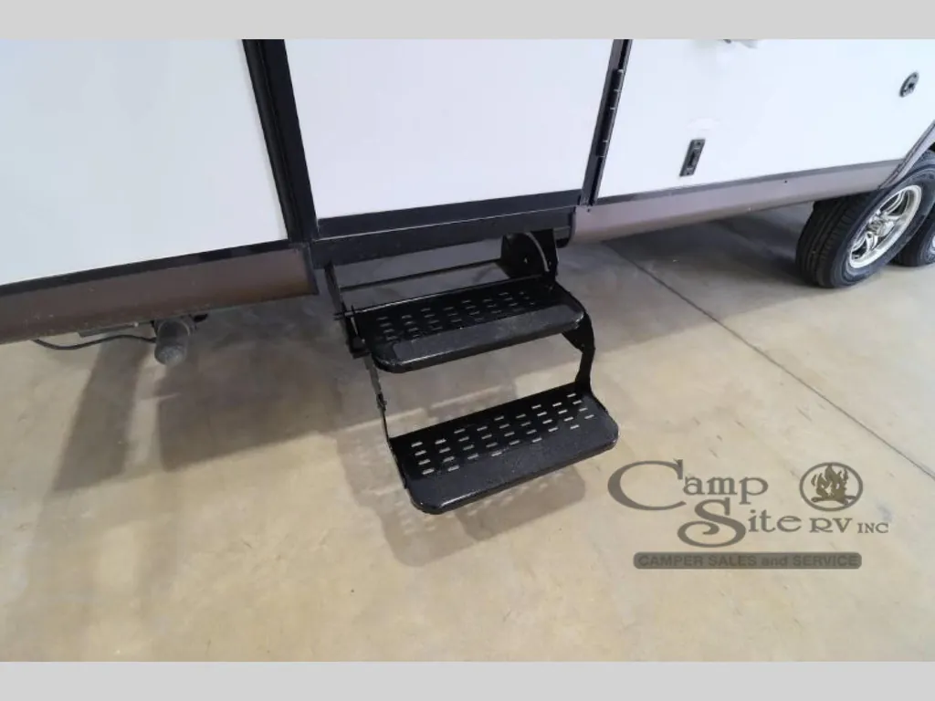 2014 Forest River Rockwood Ultra Lite 2702SS, Photos photo 25