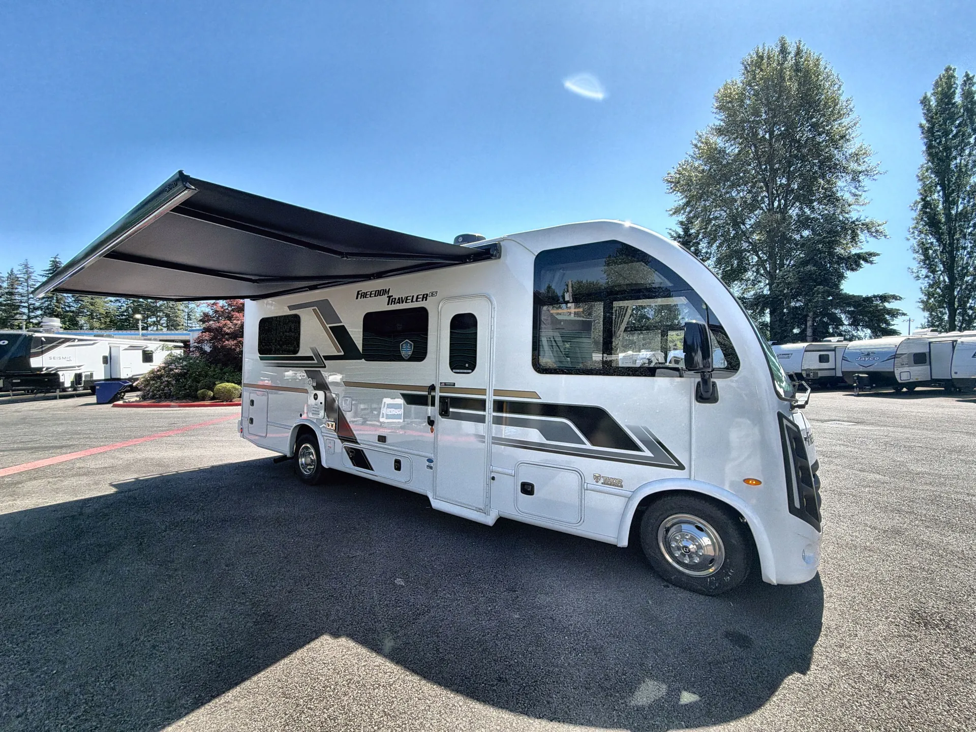 2027 Thor Motor Coach Freedom Traveler A24 - Photo 2