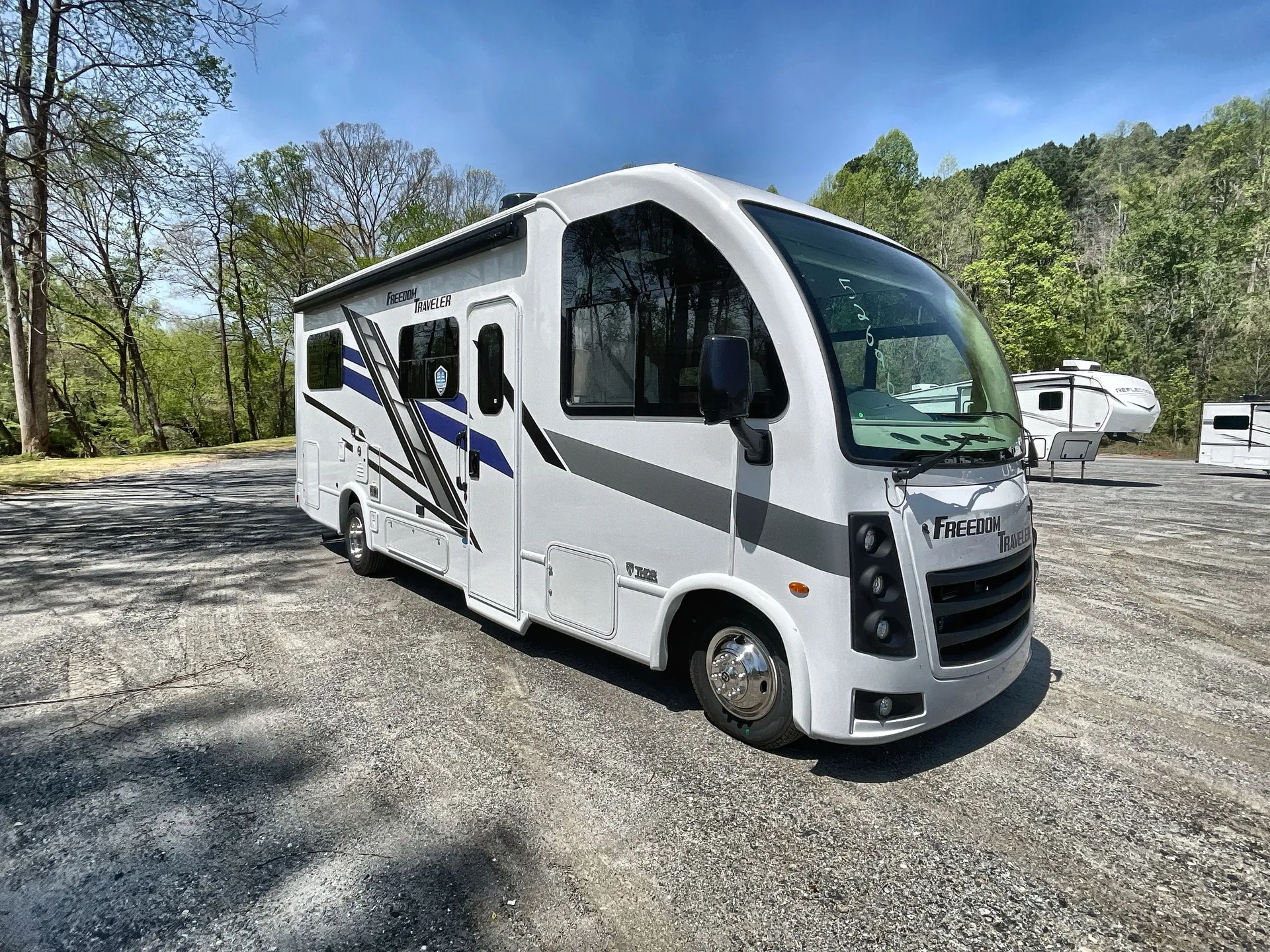 2026 Thor Motor Coach Freedom Traveler A24 - Photo 2