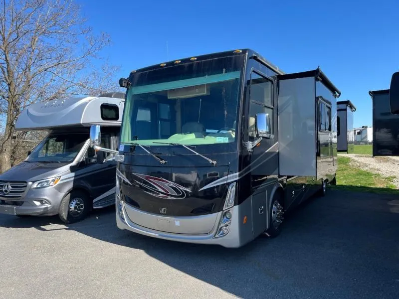 2019 Tiffin Allegro Breeze 33 BR - Photo 2