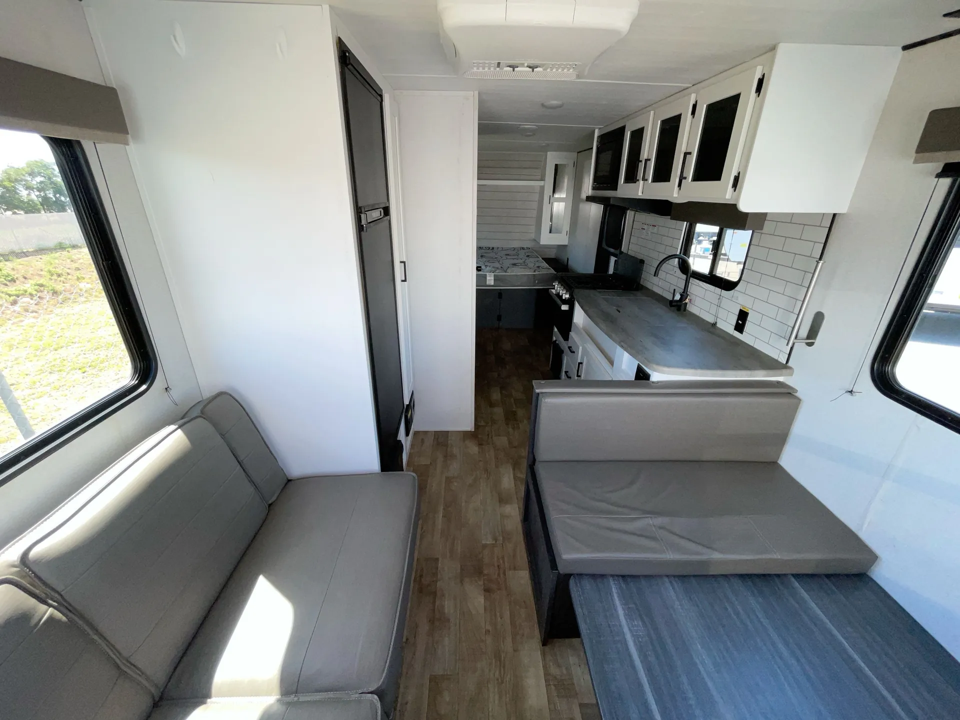 2023 Keystone Hideout 20RDNWE — living area main