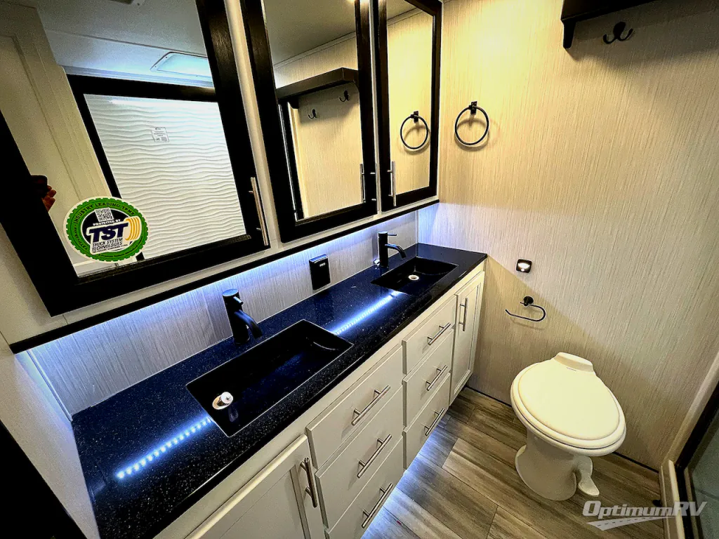 2024 Forest River Cedar Creek 380RL, Photos photo 21