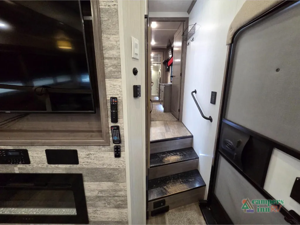 2021 Forest River Cedar Creek 355LF, Photos photo 17